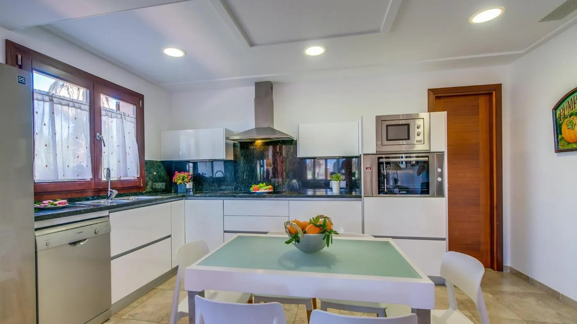 Pet-Friendly Country House With Pool Sa Pobla Prázdninový dům