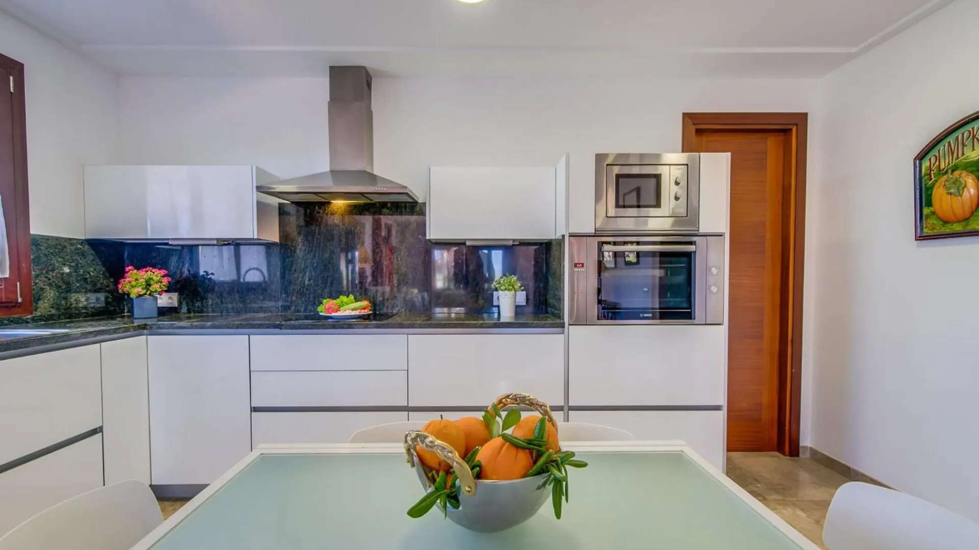Pet-Friendly Country House With Pool Sa Pobla 0*,  Španělsko